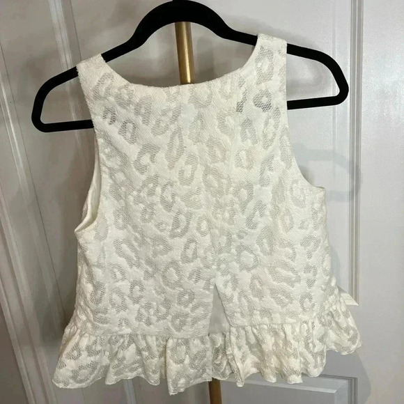 Trina Turk White shimmer blouse size Medium - Picture 2 of 6